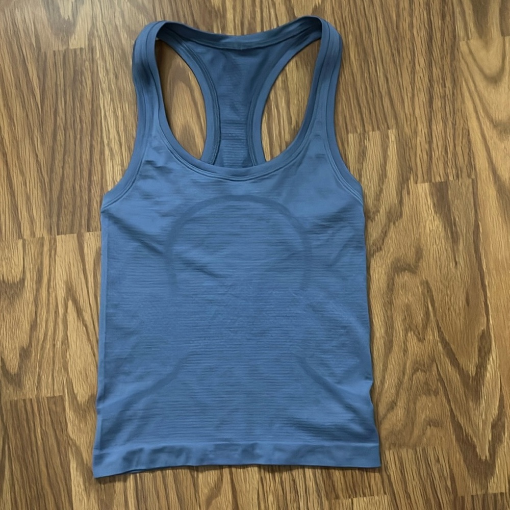 LULULEMON Swiftly Tech Racerback Tank Top 2.0
Waist Length